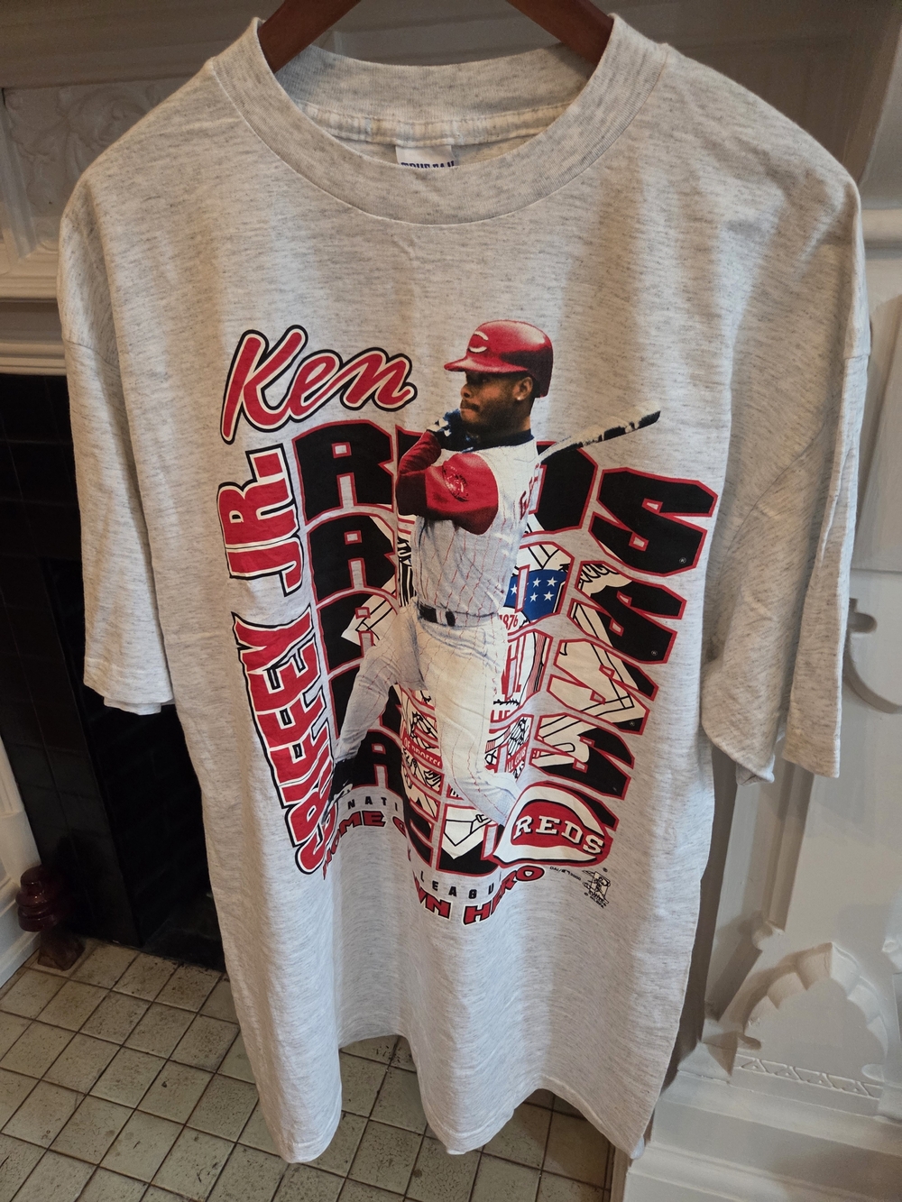Y2k Ken Griffey Jr. Cincinnati Reds 2000 MLB Shirt 42-44 XL Home Grown Hero